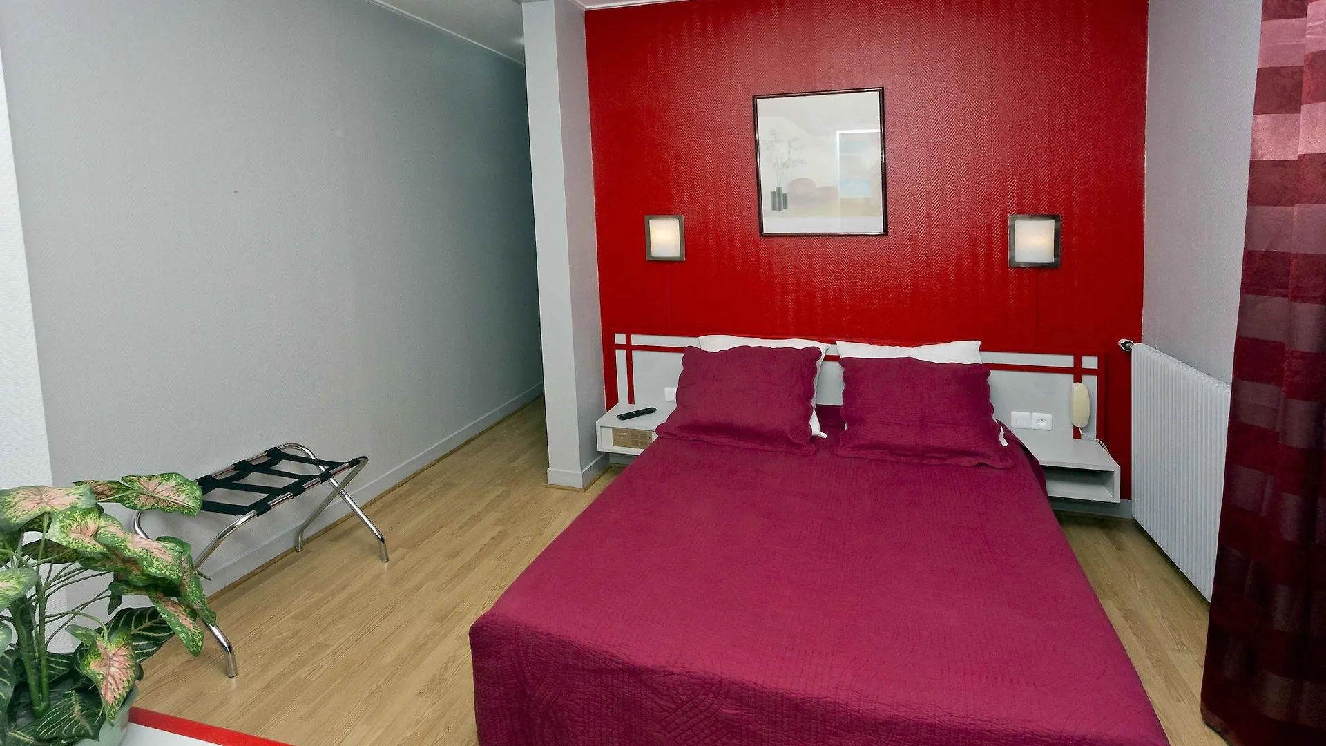 Hipotel Belgrand Mairie Du 20eme Hotel 3*