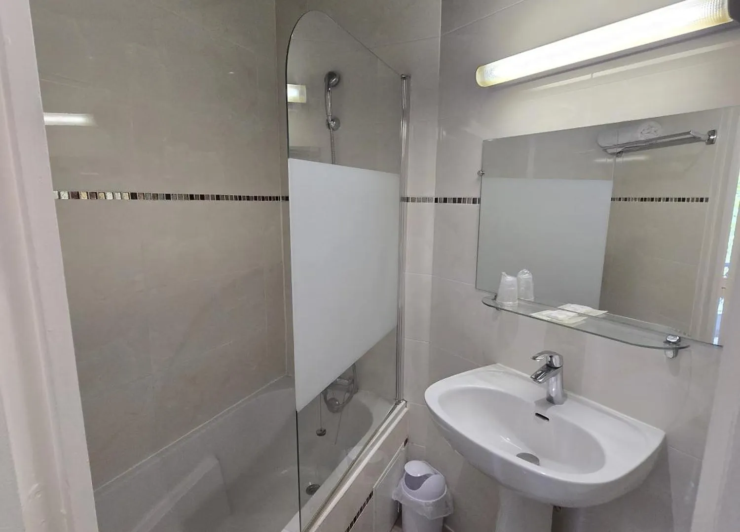 Hipotel Belgrand Mairie Du 20eme Hotel Paris